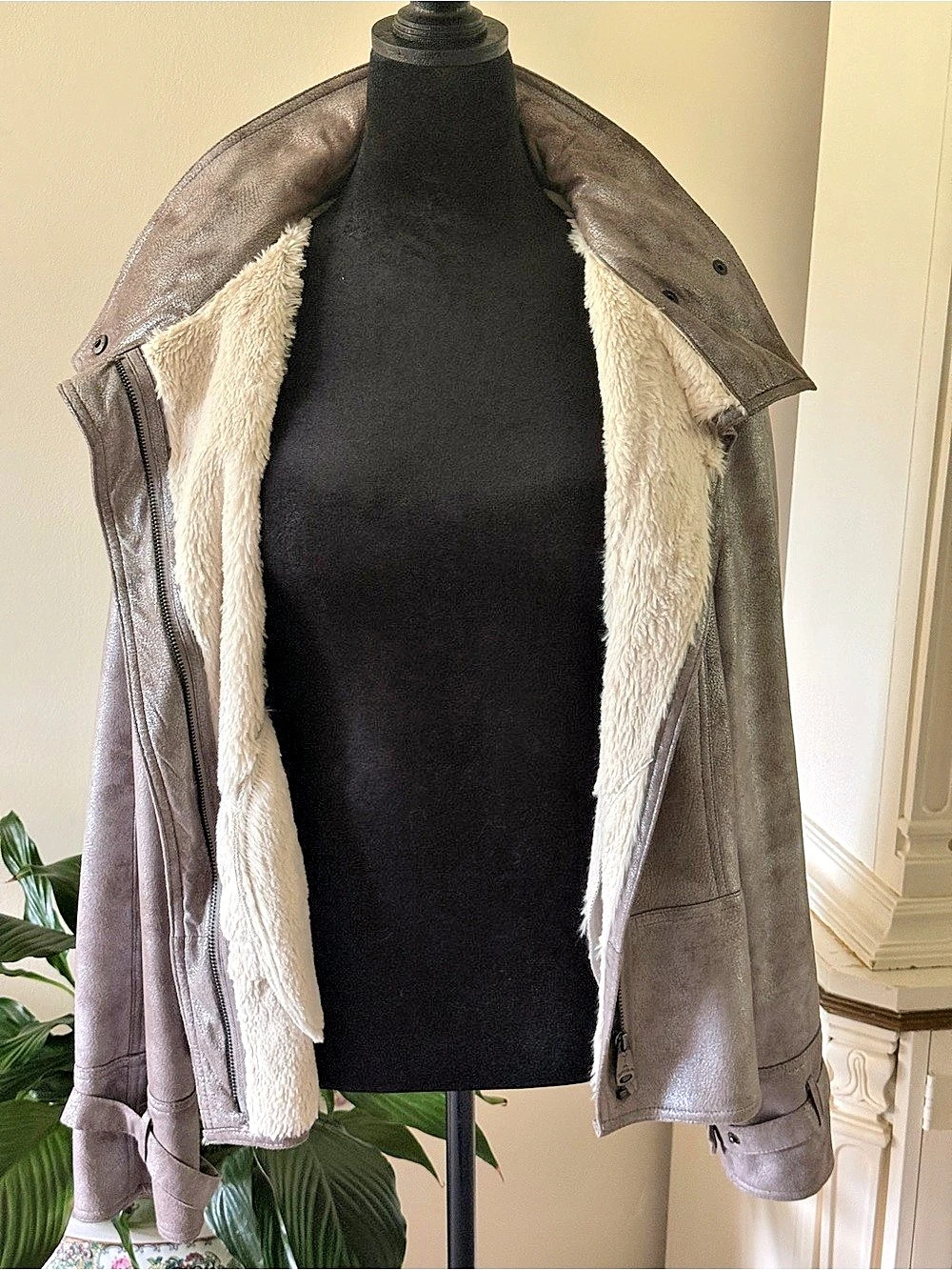 Via Spiga Faux Shearling Moto Jacket Gray XL Like New - Picture 13 of 15